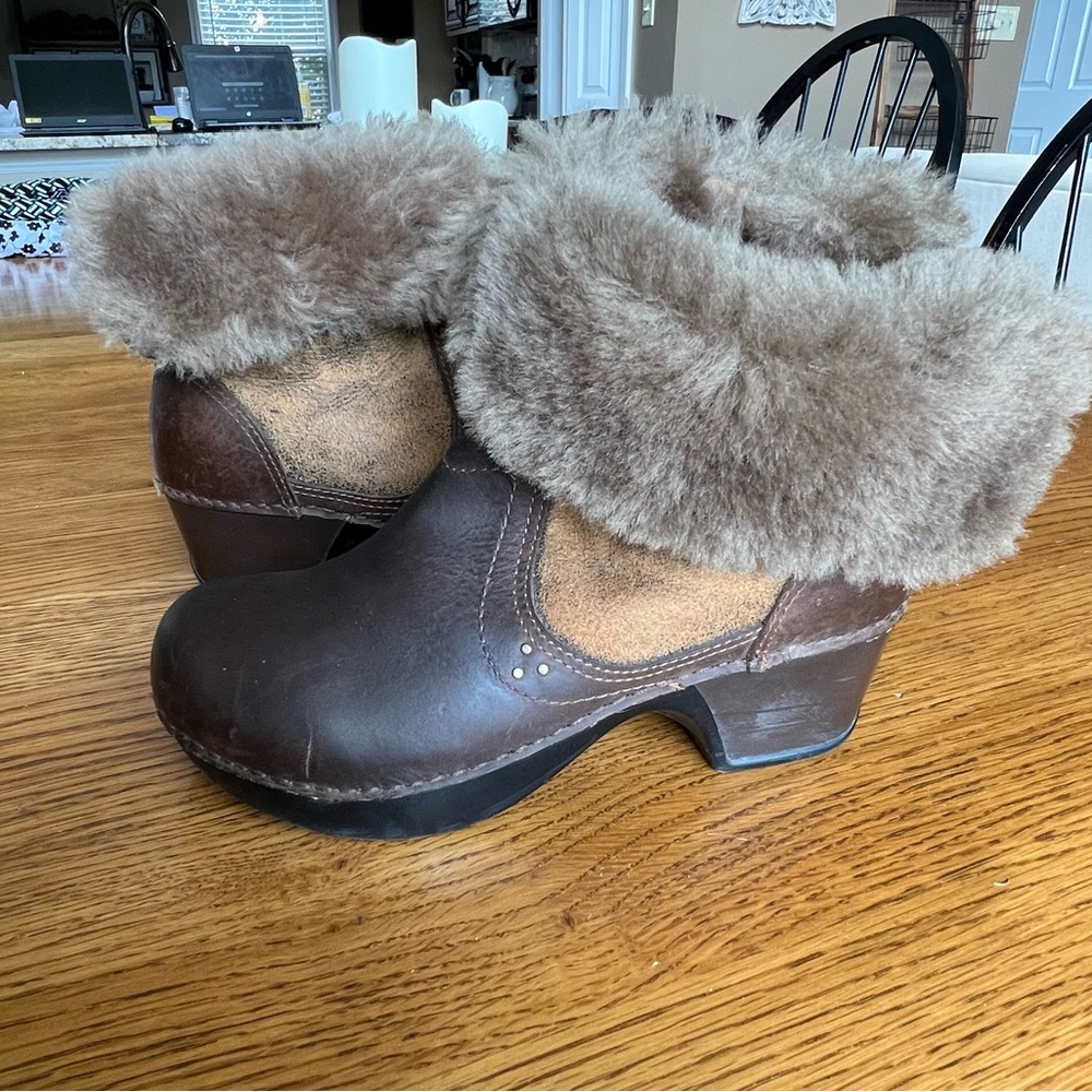 ⭐️ Dansko Brown Harper Shearling Winter Boots Size 36 - Picture 2 of 11